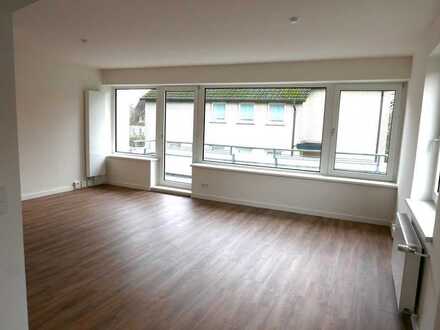 Erstbezug nach Sanierung: stilvolle 5-Zimmer-Wohnung mit Einbauküche und Balkon in Hamburg