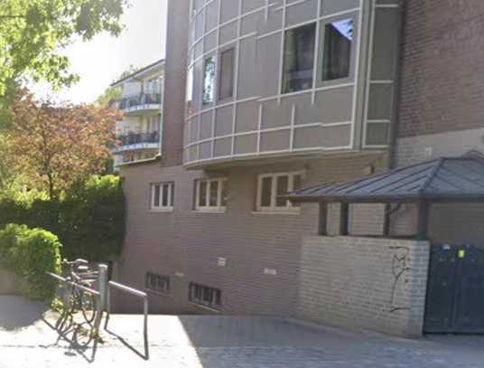 parking space in well maintained garage near Hamburger Miele