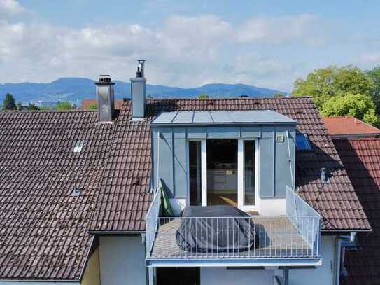 Attraktive 4,5-Zimmer-Wohnung mit herrlicher Dachterrasse Garten und Parkplatz in Grenzach-Wyhlen