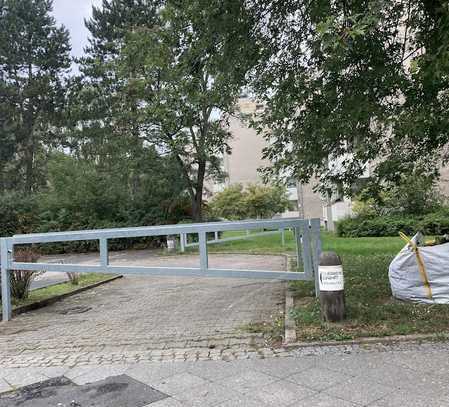 Offner Stellplatz in der Titiseestr zu vermieten