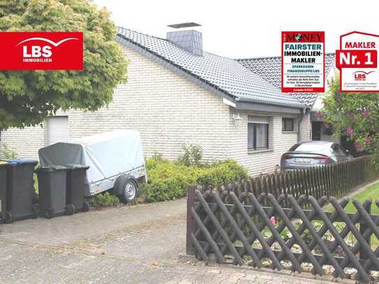 Großer Eckbungalow mit Einliegerwohnung in Holzminden-Derental