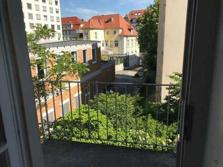 3-ZW - generalsaniert - Zellerau mit kleinem Balkon