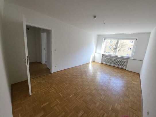 2 Zimmer WHG mit Westbalkon. nähe Candidplatz, ruhige Lage