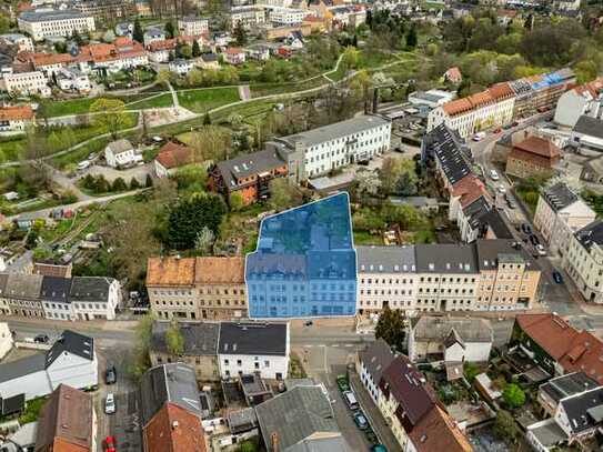 2 vermietete Mehrfamilienhäuser mit 13 Einheiten