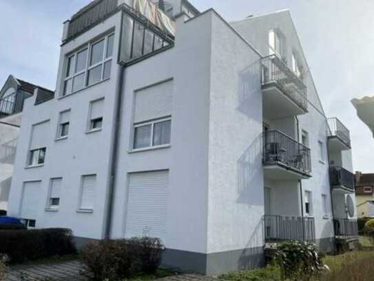 Geschmackvolle 2-Raum-Wohnung mit Balkon und Einbauküche in Kelsterbach