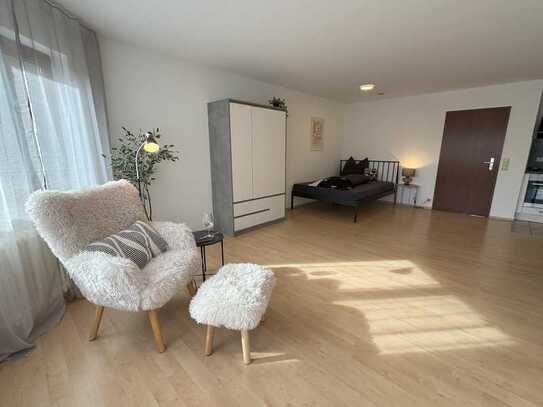 Neu möblierte 1 Zi.-Whg. mit EBK, Balkon, Stellplatz, TV, WLAN uvm. in Filderstadt