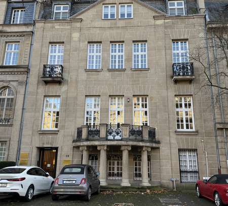 Luxuswohnung - Repräsentatives Wohnen im Sandstein-Palais mit Garten