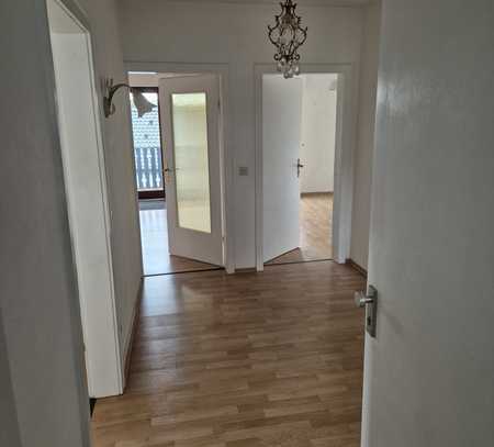 Schöne 3 Zimmer Wohnung mit Balkon in Königswinter Berghausen