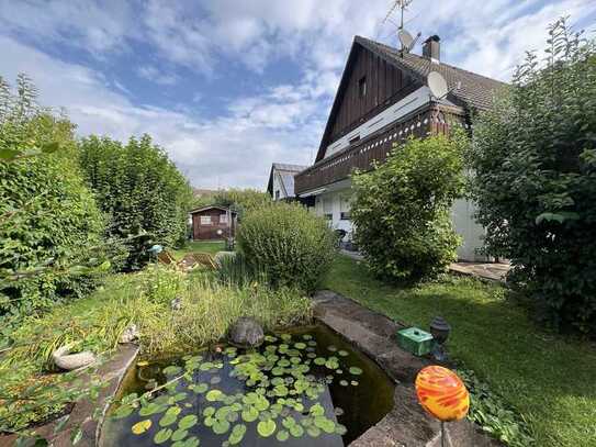 Rustikales Einfamilienhaus mit moderner Einliegerwohnung und viel Potenzial!