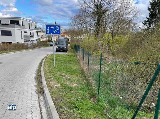 B-Plangebiet Kirchplatz/ Schlossplatz --- sofort mit MFH zu bebauen!