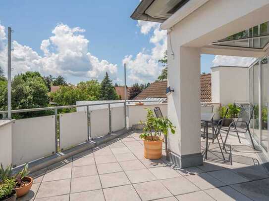 Über den Dächern von Wangen mit Dachterrasse und Blick ins Grüne !