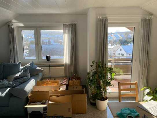 Traumhafte DG Wohnung mit Südbalkon