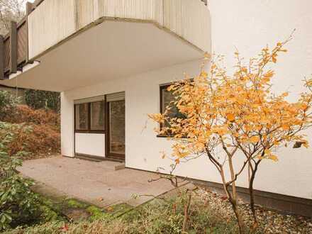 **Exklusives Wohnen am Rande der Stadt: Hochwertige Erdgeschosswohnung mit Grünblick**