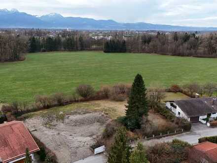 Traumblick und sofort bebaubar: Villengrundstück in ruhiger Lage