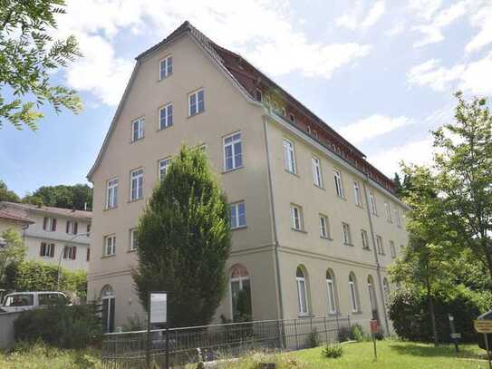 Wohnen im Kulturdenkmal - 
Moderne 3-Zimmer-Wohnung mit altem Charme