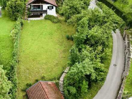 Ihr Paradies im Grünen mit Seeblick - verwirklichen Sie Ihren Traum vom Haus am Tegernsee!