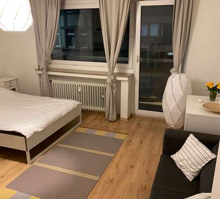 **FURNISHED** Frisch saniertes Studioapartment in Pempelfort