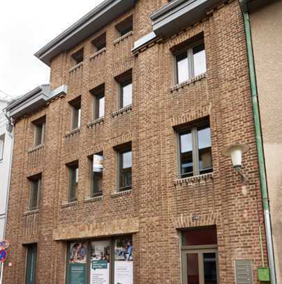 Charmante 3-Zimmerwohnung mit Balkon und Einbauküche in Rodenkirchen!