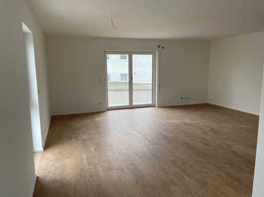 Stilvolle Neubau 3-Zimmer-Maisonette-Wohnung mit Balkon in Karlsfeld