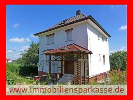 Bezauberndes Haus mit schöner Gartenoase!