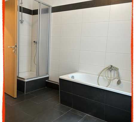 Große 2-Zimmer-Wohnung mit schönem Bad in Wilkau-Hasslau günstig zu vermieten!