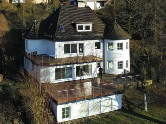 Ortenberg: 3-Zimmer-Wohnung mit großem Balkon und Schlossblick