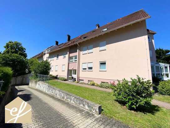 Gepflegte 4-Zi.-Maisonettewohnung mit Balkon in ruhiger und zentrumsnaher Lage