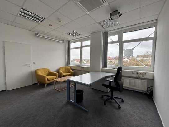 Helle und großzügige Bürofläche in Haibach