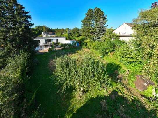 Familienparadies mit Weitblick - Stadthaus mit Ausbaupotential..!