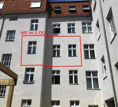 "WEISSENSEER SPITZE"==VERMIETETE 1-ZIMMER ETW IM MOD. ALTBAU==2.OG==SONNIGER SFL==