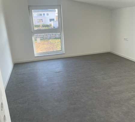 Neuwertige 2,5-Zimmer-Wohnung mit Einbauküche in Kirchheim