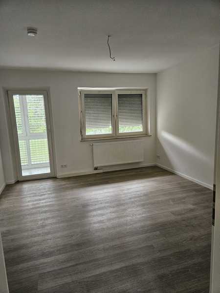                                                               3 Zimmer-Wohnung, Erstbezug nach Renovierung, Eingehauster Balkon                                                       in Westfriedhof (Nürnberg)