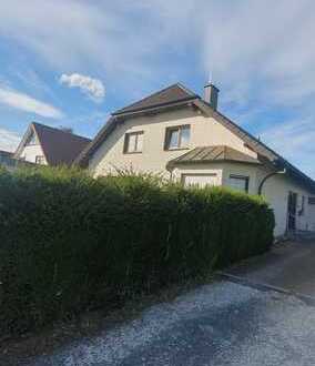 Ein-/ Zweifamilienhaus