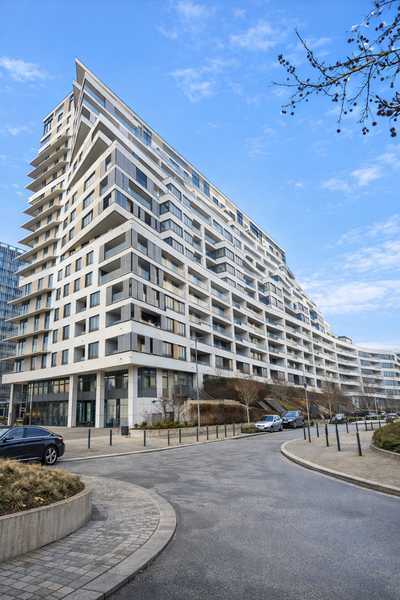 Ab sofort - PRAEDIUM - Luxuriöse freie 2-Zi Wohnung in Toplage, TG-Stellplatz