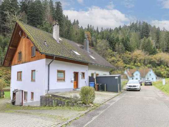 Idyllisches Wohnen: DHH mit Garten in ruhiger Waldrandlage