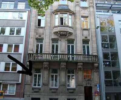 Ansprechende 2-Zimmer-Wohnung mit Balkon und EBK in Aachen