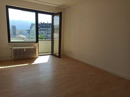 Einzimmerwohnung mit Balkon und Tiefgarage zentral in Heidelberg