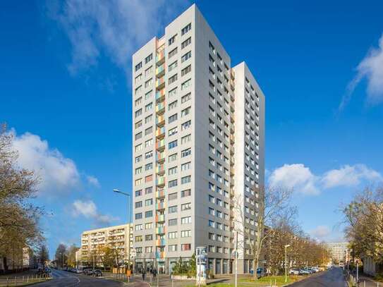 3 Zimmerwohnung mit Einbauküche und Balkon am U-Bahnhof Friedrichsfelde