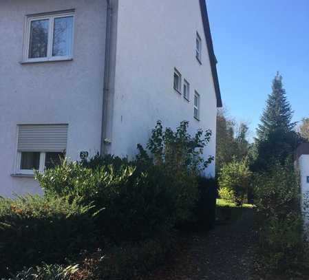 2Zi, Einbauküche, EG, Gute Lage im 6 Familienhaus