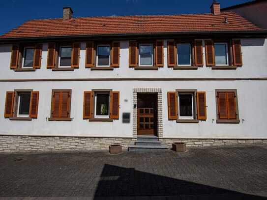 Historisches Bauernhaus ohne Reparaturstau im Ortskern von Wallertheim