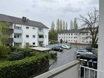 Helle 2-zimmer Wohnung mit großer Küche