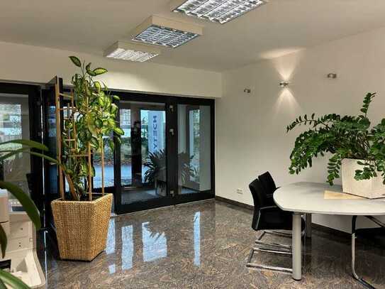 Sehr einladendes, modern ausgestattetes Büro in Meckenheim-Merl!