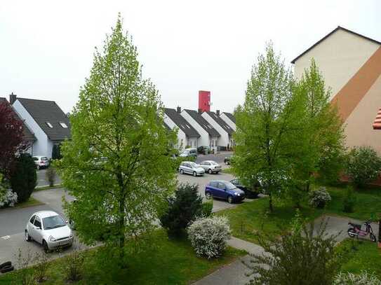 Wohnen im Grünen, sonnige 3-Zimmer-Wohnung, 85m² mit Balkon und EBK in Langenselbold