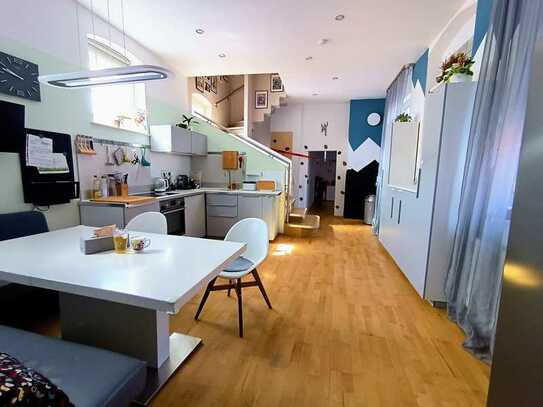 Geräumiges, saniertes 9-Raum-Einfamilienhaus mit Anliegerwohnung in Bruchsal