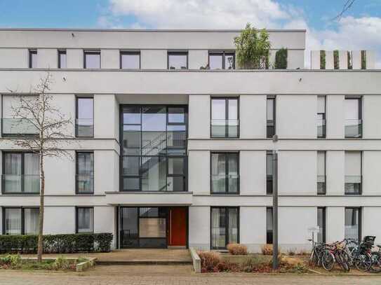 Exklusive, bezugsfreie 2-Zimmer-Penthouse-Wohnung in Köln-Müngersdorf – inkl. Tiefgaragenstellplatz