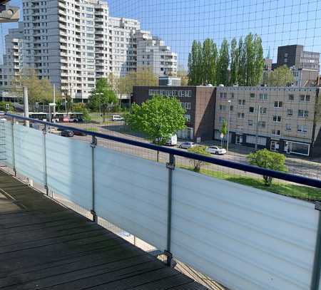 Helle 2 ZKB-Wohnung mit Balkon ab 01.12.24