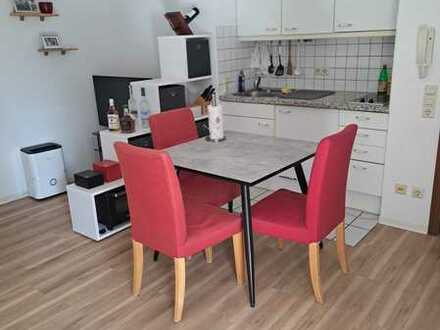 1,5 Zimmer-Wohnung mit Balkon und Einbauküche in Reutlingen