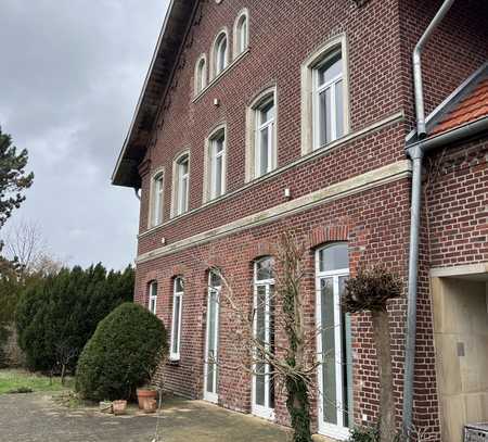 Herrenhaus in grüner Oase und doch stadtzentral kanalnah