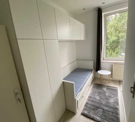 möbliertes Apartment mit Bad im Zentrum für Studentin / Azubi etc.