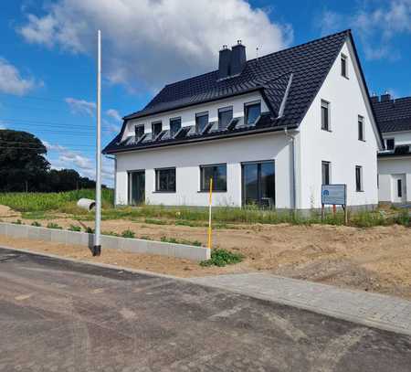 Modern ausgestattete Doppelhaushälfte in Rostock-Biestow